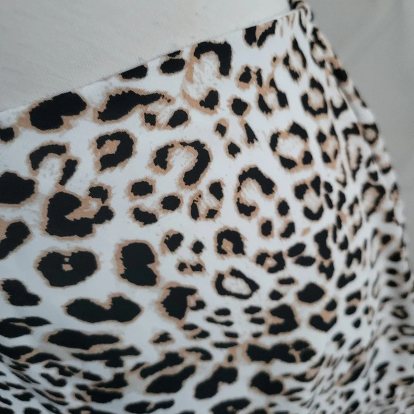 Altar'd State Cheetah Print Mini Skirt / Size Small / Animal - Picture 2 of 8